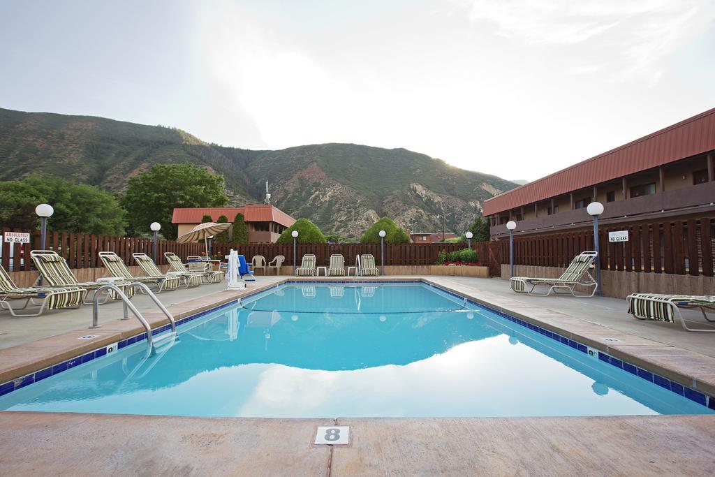 Glenwood Springs Cedar Lodge Exteriör bild